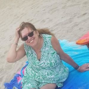 Meet your Posher, Vickie